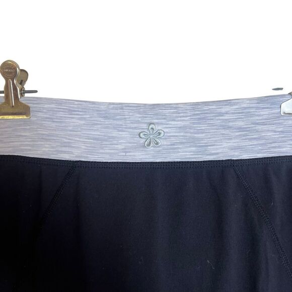 3 for $30! Tuff athletics activewear skort. Size small - Picture 5 of 7